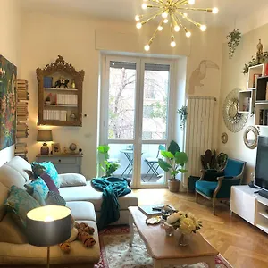 https://milanese-luxury-apartment.italymilanhotels.net