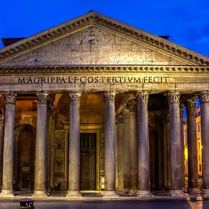 https://pantheon-luxury-suite.it-romehotels.com